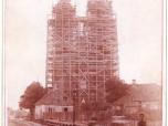 (12/48): Bazylika katedralna pw. Wniebowzięcia N.M.P.<br>fot. M. Kochanowicz 1890 r. <br>Widok fasady bazyliki katedralnej w trakcie przebudowy.